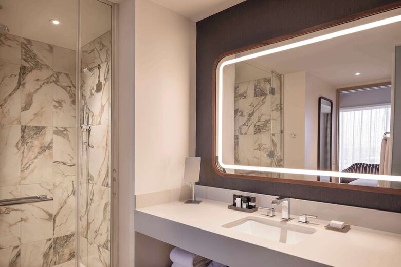 Caesars Republic Scottsdale, A Hilton Hotel