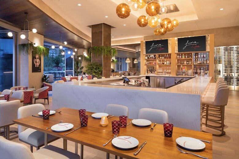 Caesars Republic Scottsdale, A Hilton Hotel