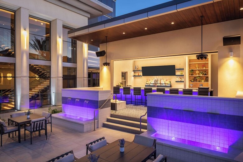 Caesars Republic Scottsdale, A Hilton Hotel