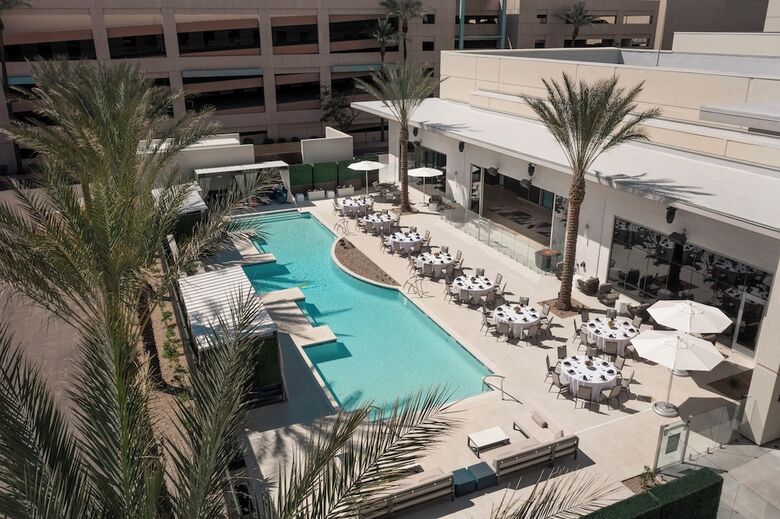 Caesars Republic Scottsdale, A Hilton Hotel