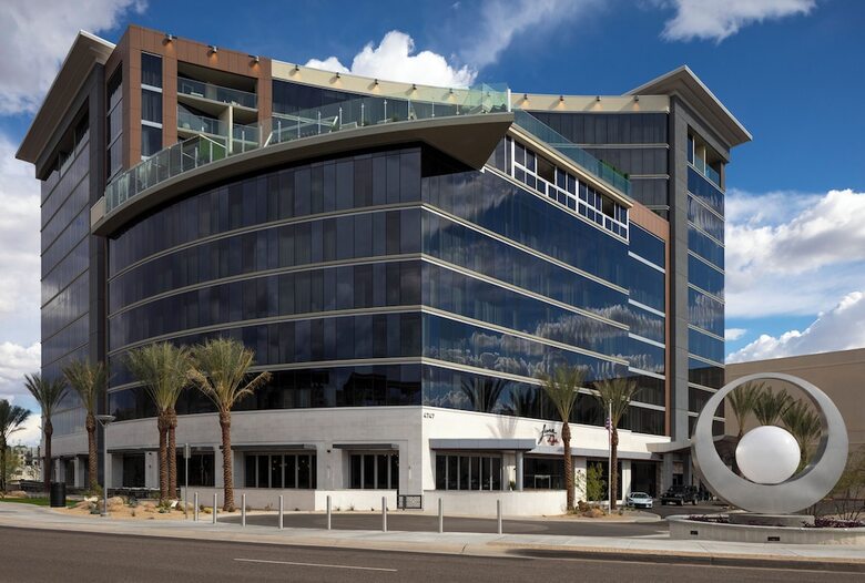 Caesars Republic Scottsdale, A Hilton Hotel