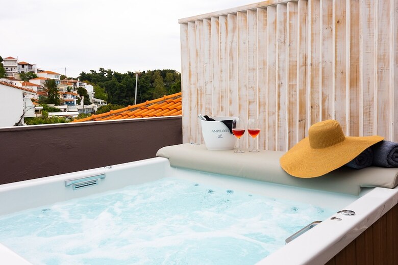 Hotel Thalassa Cape Philian Collection
