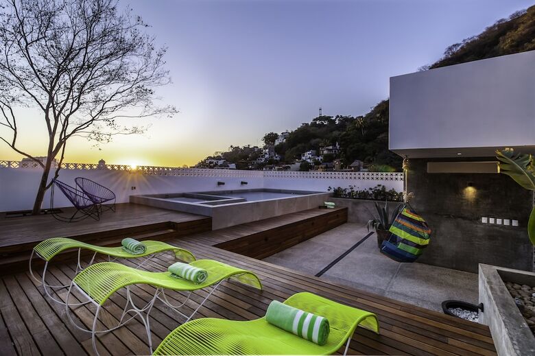 Aparthotel Cuale Condo Retreats