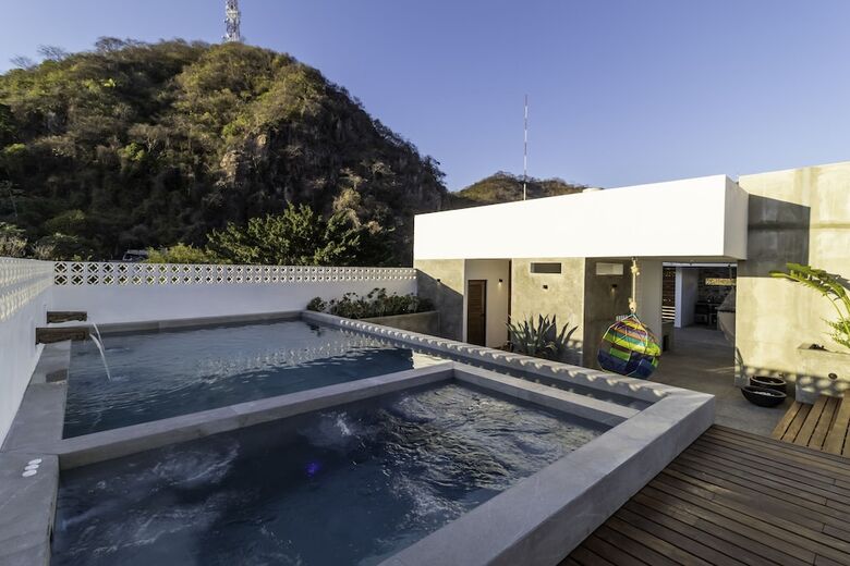 Aparthotel Cuale Condo Retreats