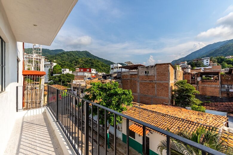 Aparthotel Cuale Condo Retreats