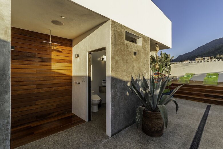 Aparthotel Cuale Condo Retreats