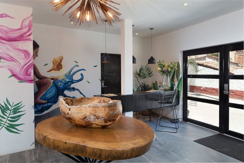 Aparthotel Cuale Condo Retreats