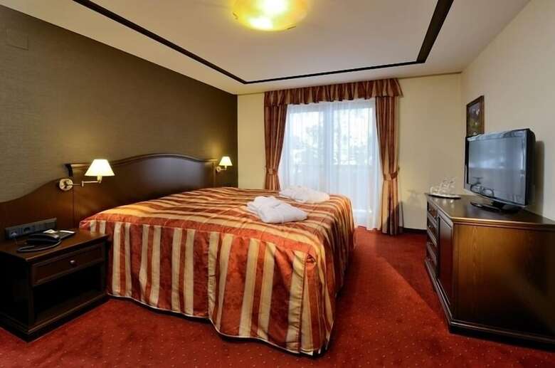Hotel Zur Burg