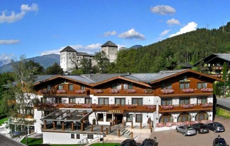 Hotel Zur Burg