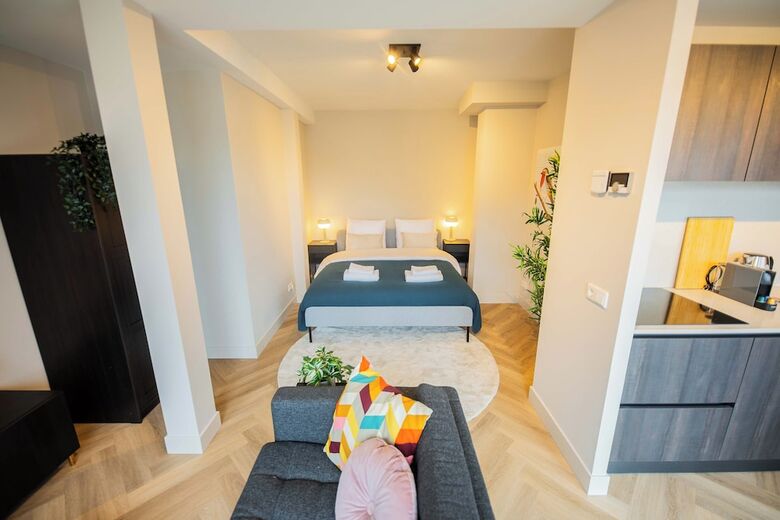 Hotel Alphabet Apartments Hilversum