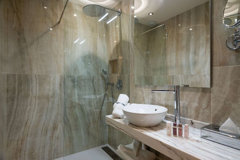 Brit Hotel Paris Orly
