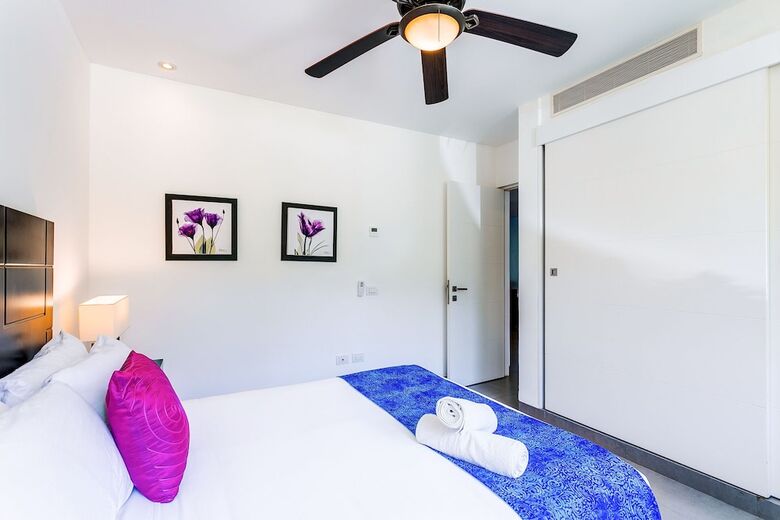 Hotel Nick Price By Stella Rentals