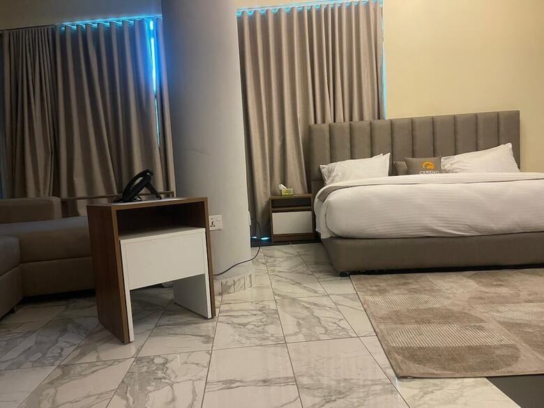 Hotel Cereno Homes Accra