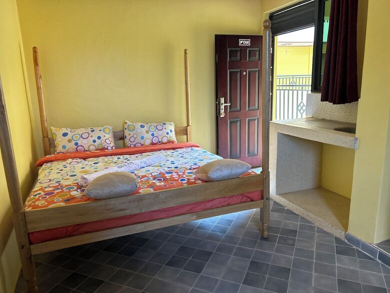 Bed & Breakfast 020-22airbnbs