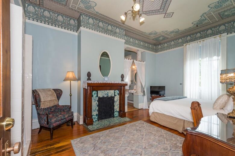 Bed & Breakfast Lumber Baron Inn