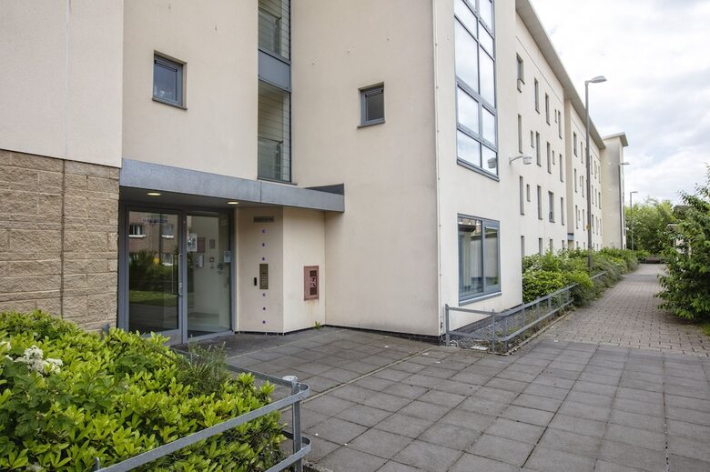 Seabraes Apartments And Rooms