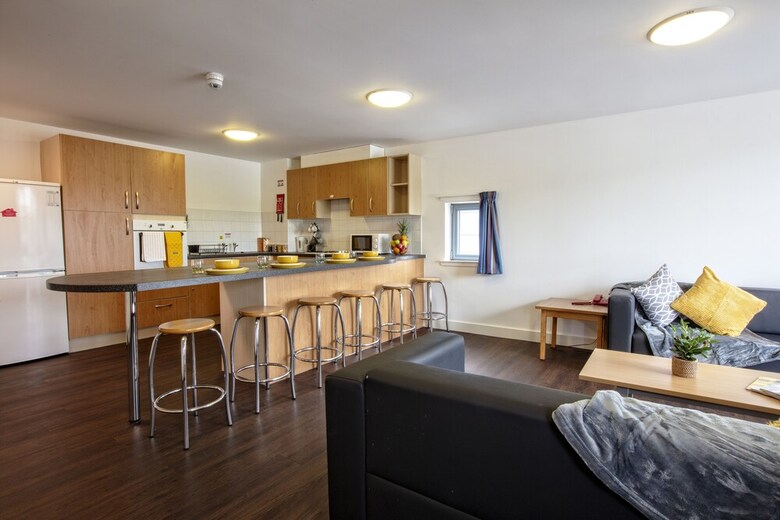 Seabraes Apartments And Rooms