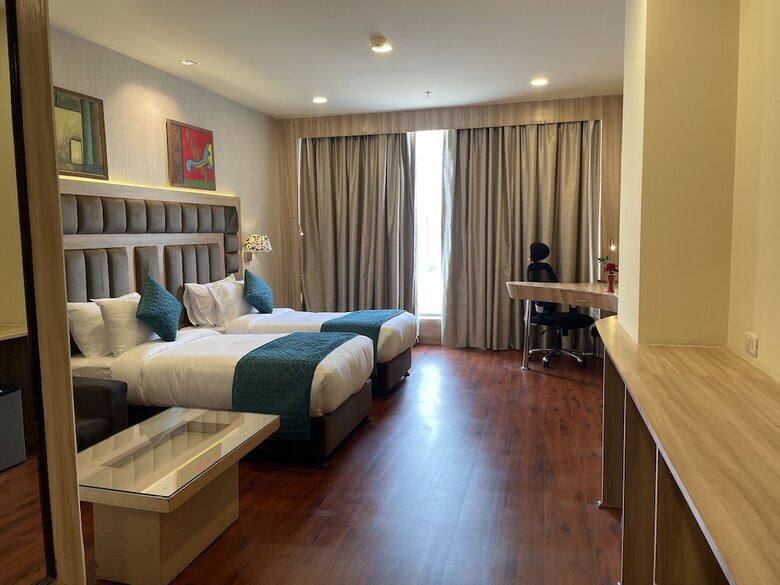 Hotel Sk Premium Park At World Square Mall