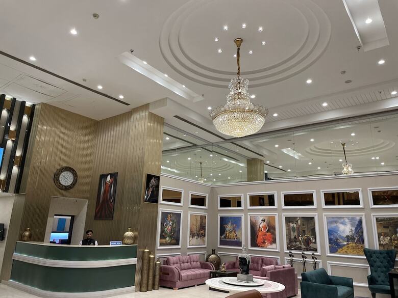 Hotel Sk Premium Park At World Square Mall