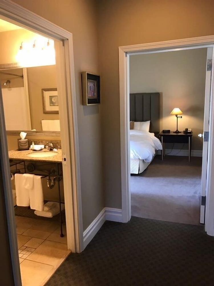 Hotel Blue Bay Inn