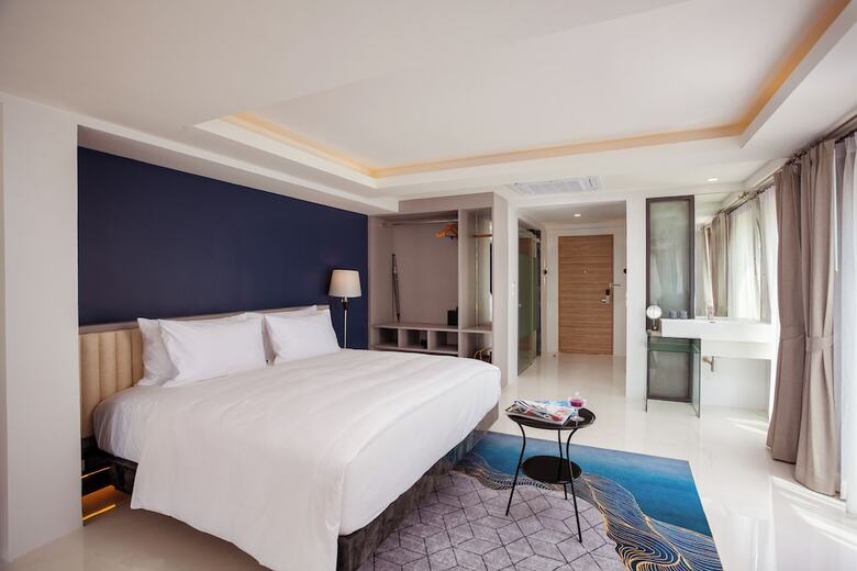 Hotel Anona Beachfront Phuket Resort
