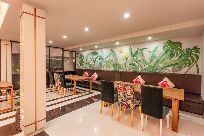 Hotel Anona Beachfront Phuket Resort