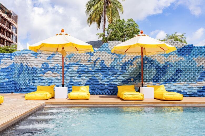 Hotel Anona Beachfront Phuket Resort