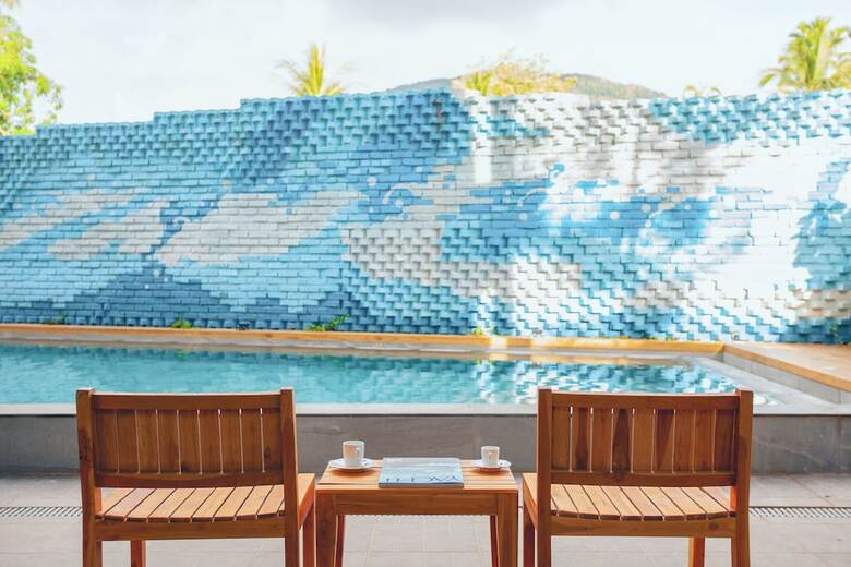 Hotel Anona Beachfront Phuket Resort