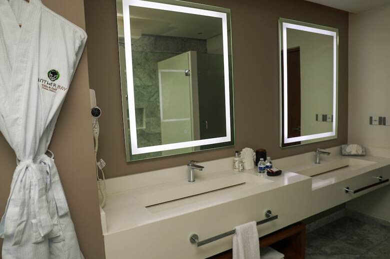 Hotel Panther Bay Villa & Golf