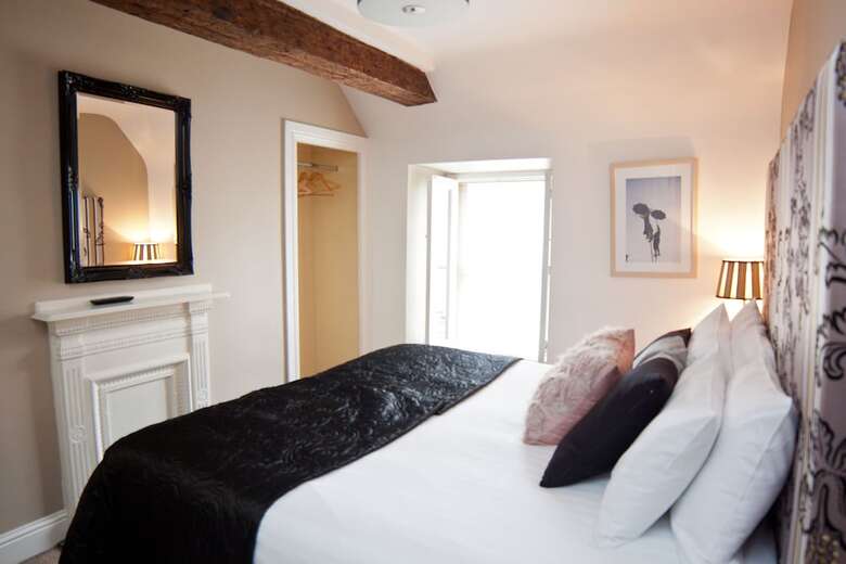 Bed & Breakfast 7 Cross Street