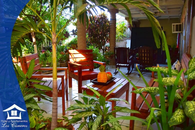 Hotel Los Cisneros