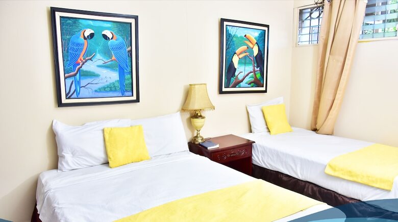 Hotel Los Cisneros