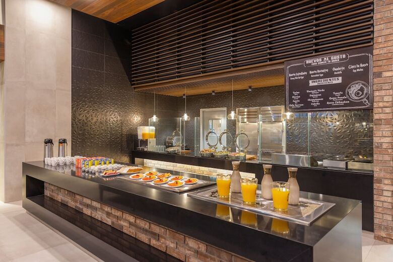 Hotel Four Points By Sheraton Monterrey Airport