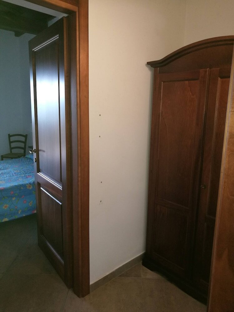 Room In Guest Room - Triple Room In Amazing Context