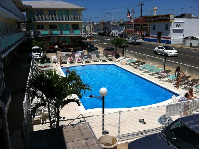 Surfside Motel