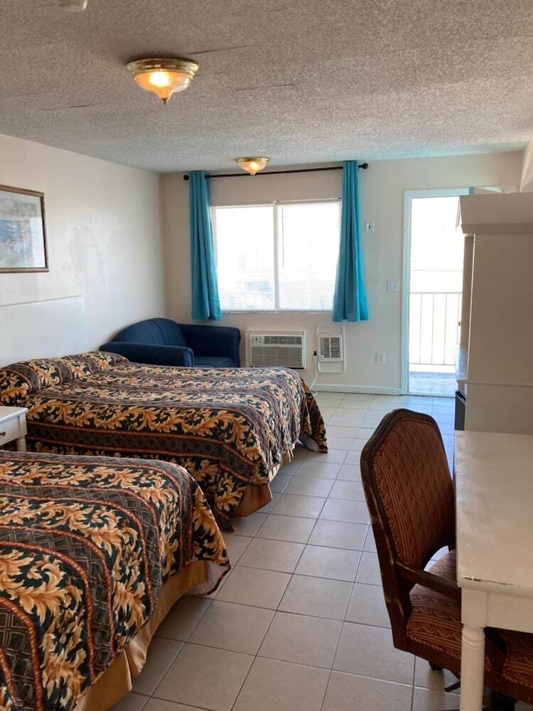 Surfside Motel