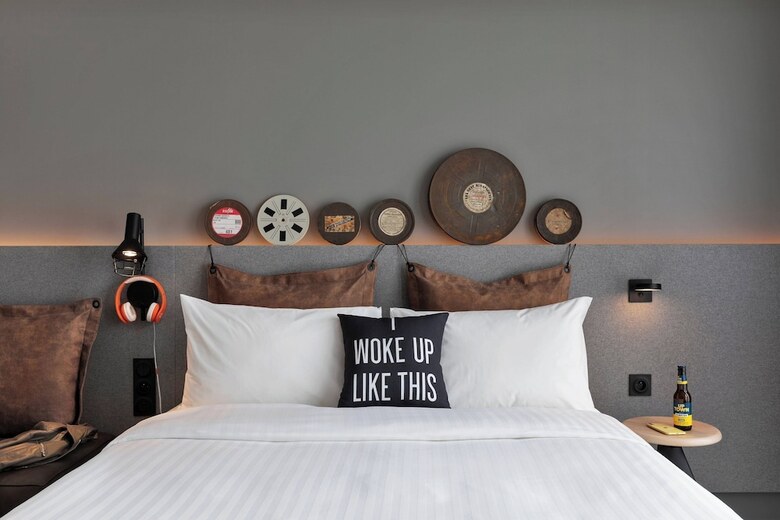 Hotel Moxy Lyon Airport
