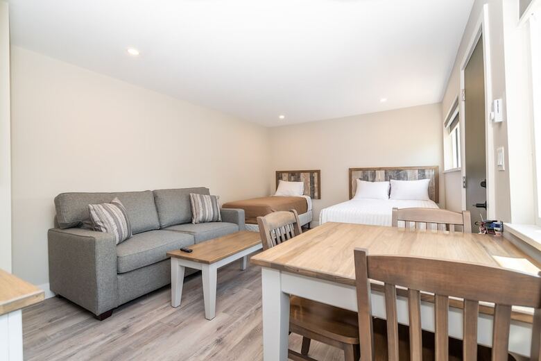Pathfinder Camp Resorts  Agassiz