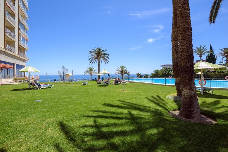Aparthotel Apartamentos Calma Rentals