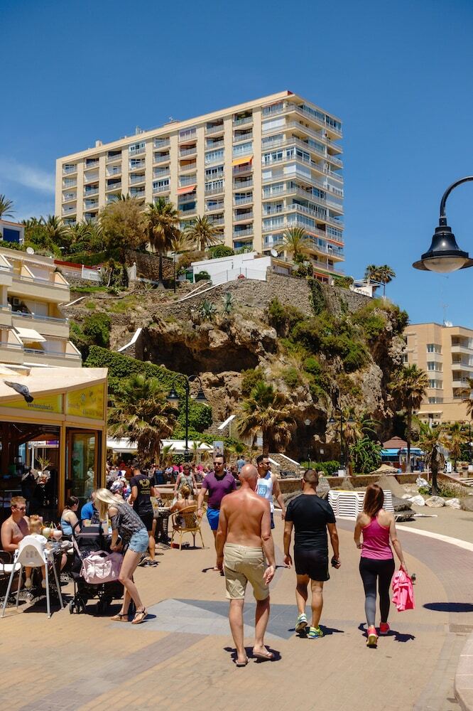 Aparthotel Apartamentos Calma Rentals