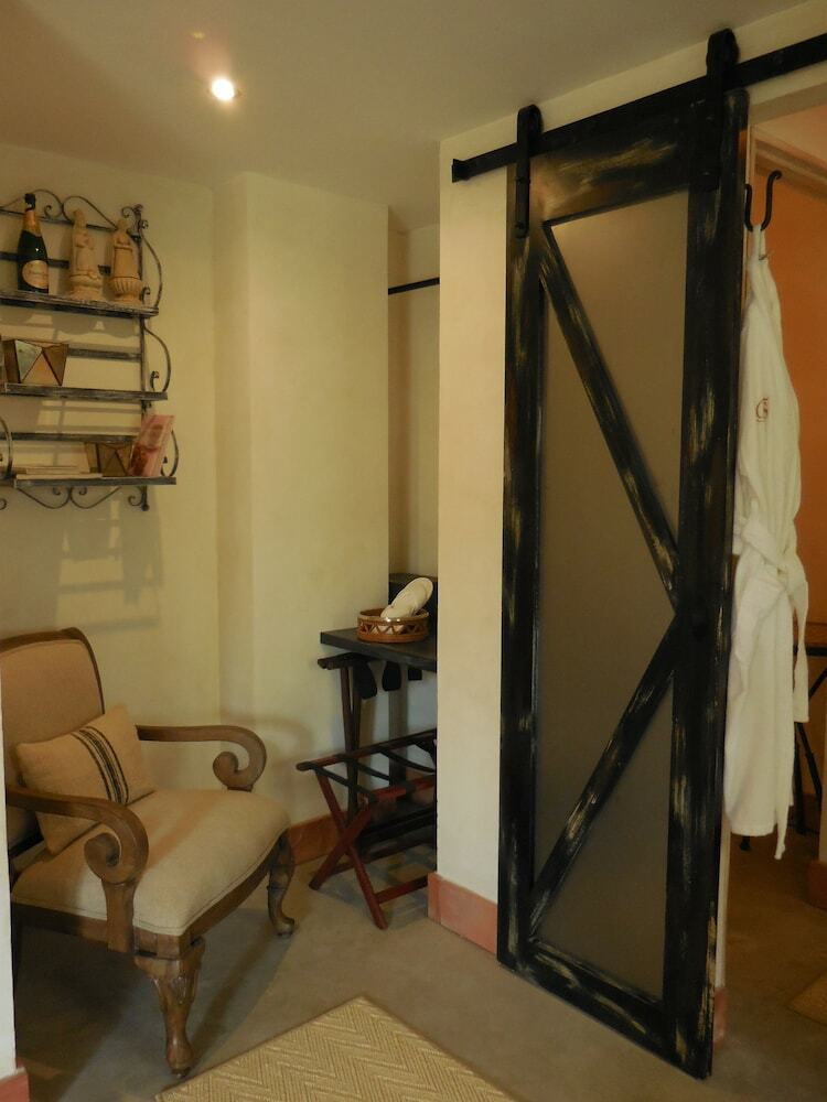 Hotel The Suites By Villa Valentina