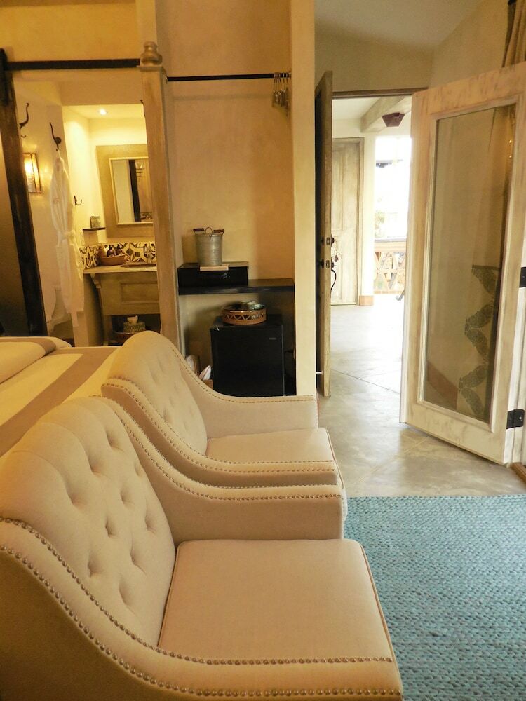 Hotel The Suites By Villa Valentina