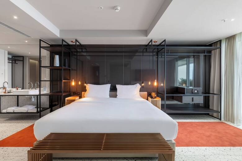 Hotel Next - Savoy Signature