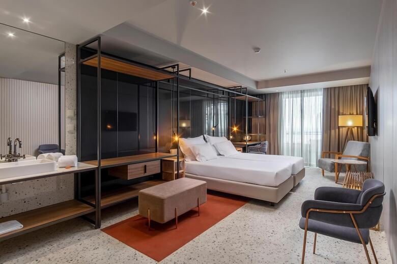 Hotel Next - Savoy Signature