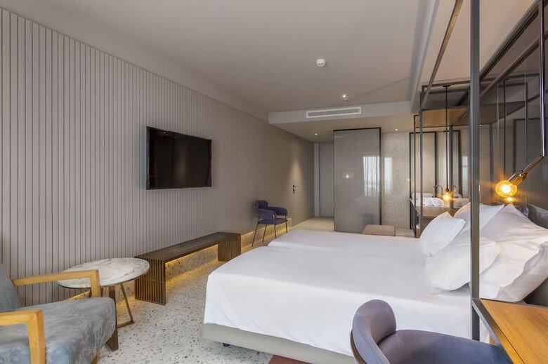 Hotel Next - Savoy Signature