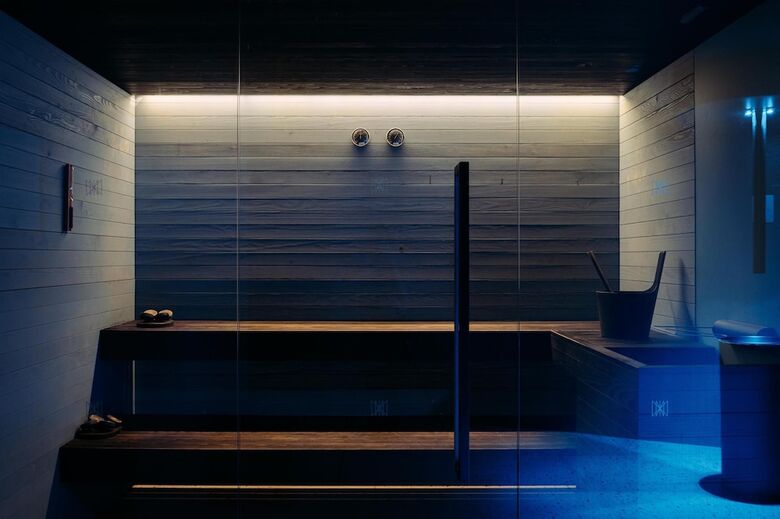 Hotel Next - Savoy Signature