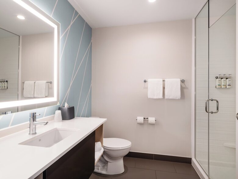 Avid Hotel Toronto - Vaughan Southwest By Ihg