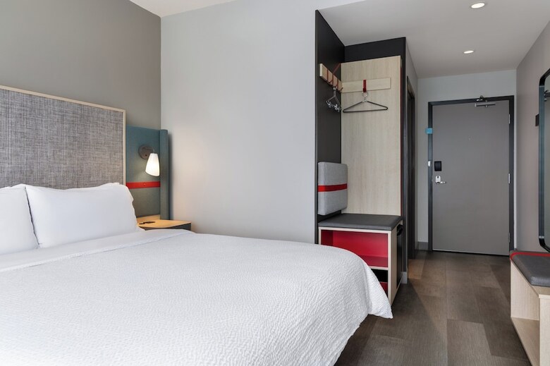 Avid Hotel Toronto - Vaughan Southwest By Ihg