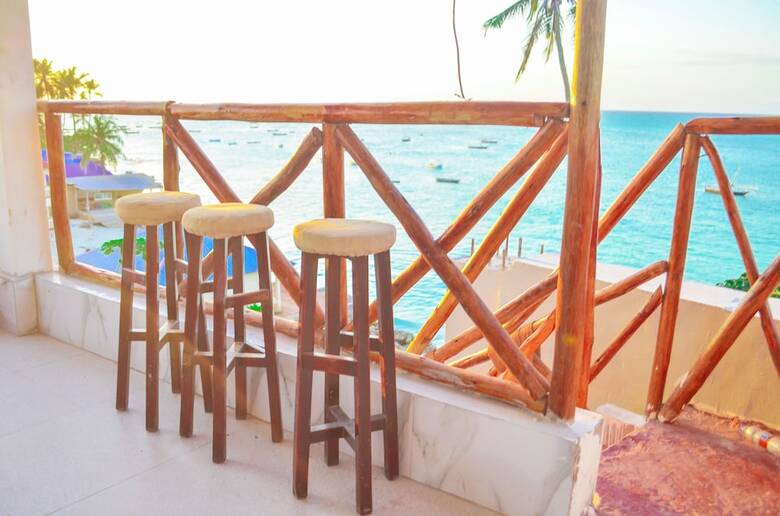 Room-room L- Room S Beach Front Sea View