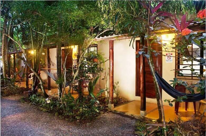 Hotel Tropical Sands Dominical Eco Inn